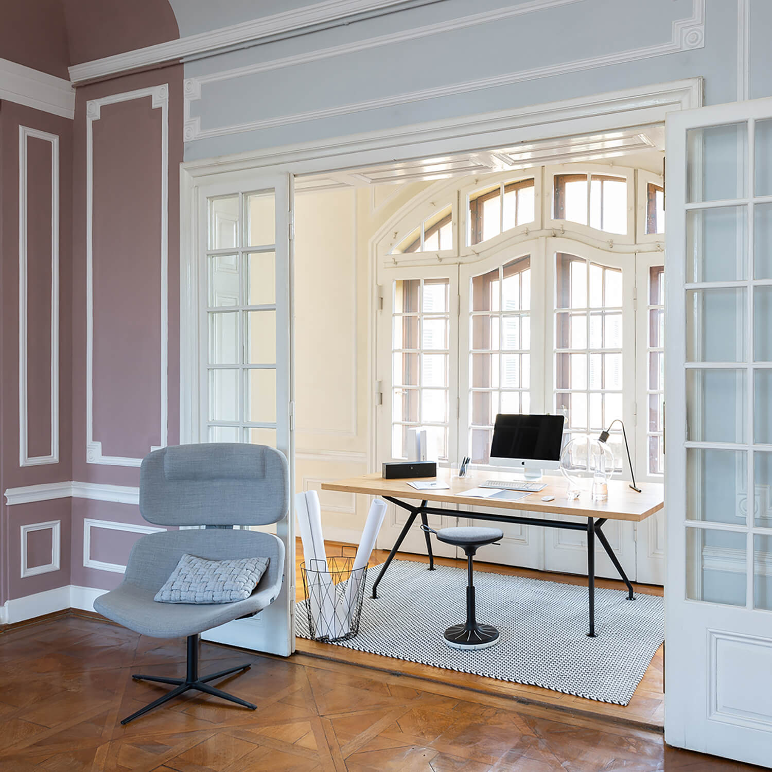 Wagner Living W3 Stehhocker und Sitzhocker mit dynamischer Fußsohle
