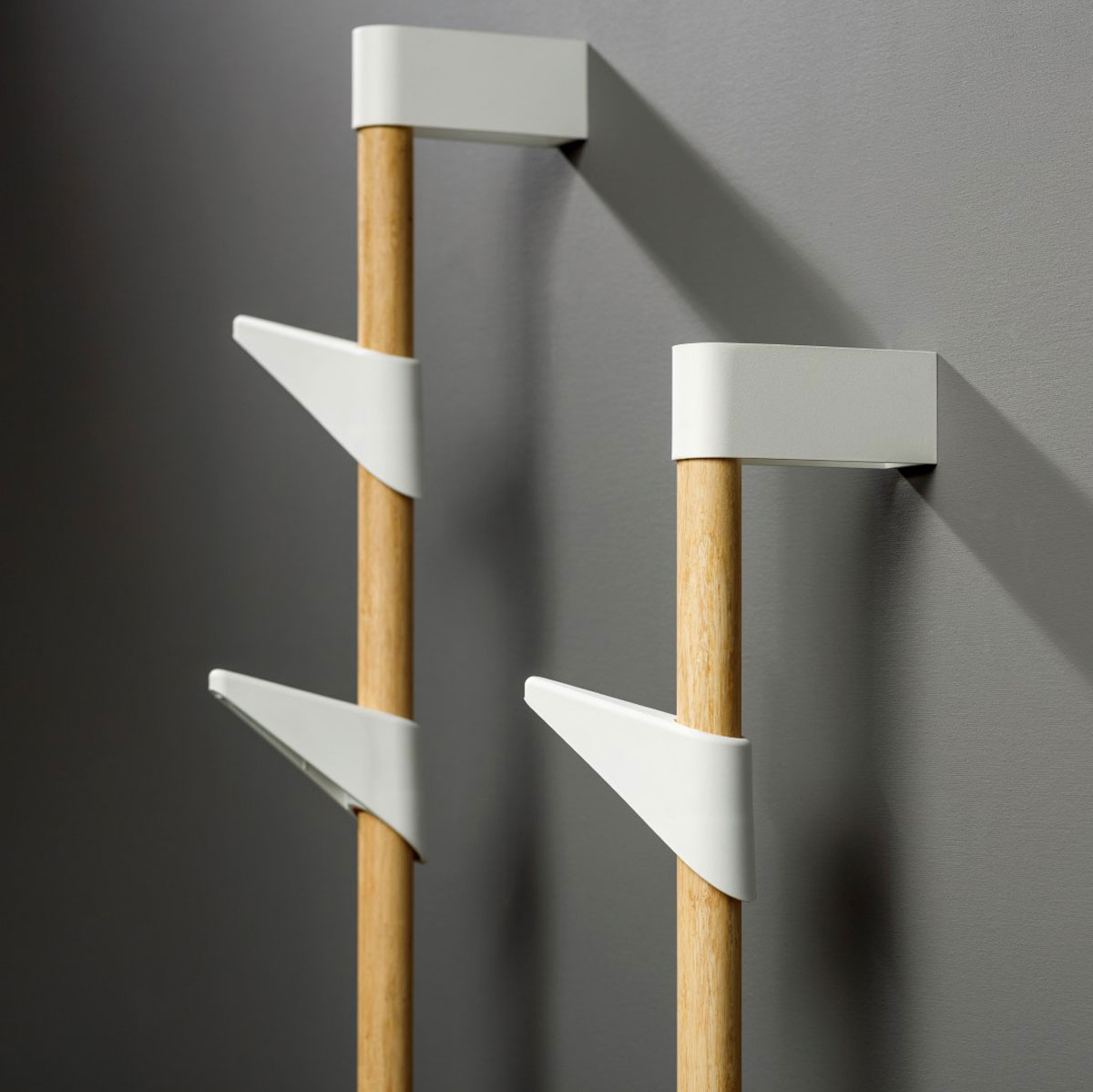 Cascando BAMBOO WALL Wandgarderobe aus Bambus