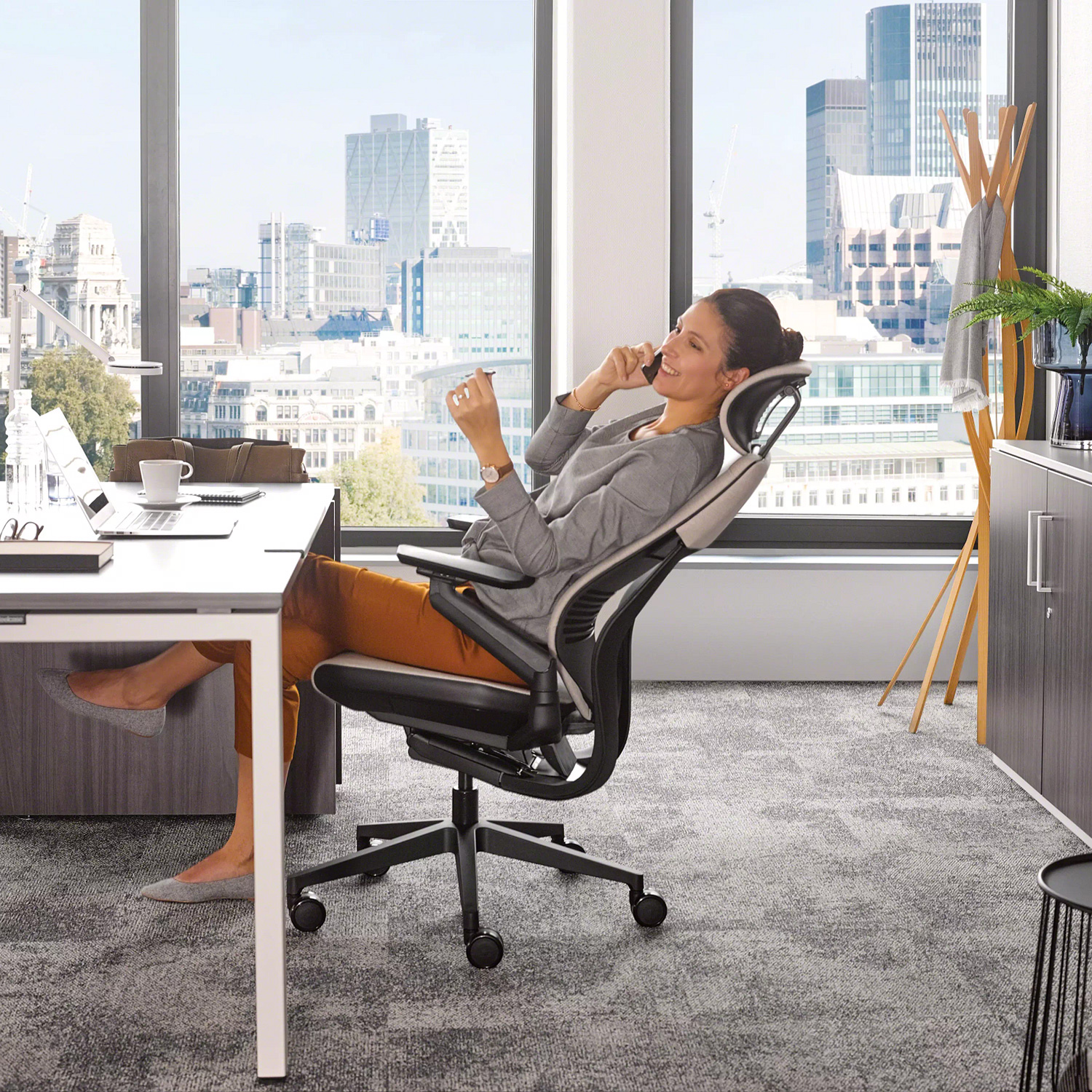 Steelcase GESTURE Bürostuhl HALLOWEEN BLACK EDITION