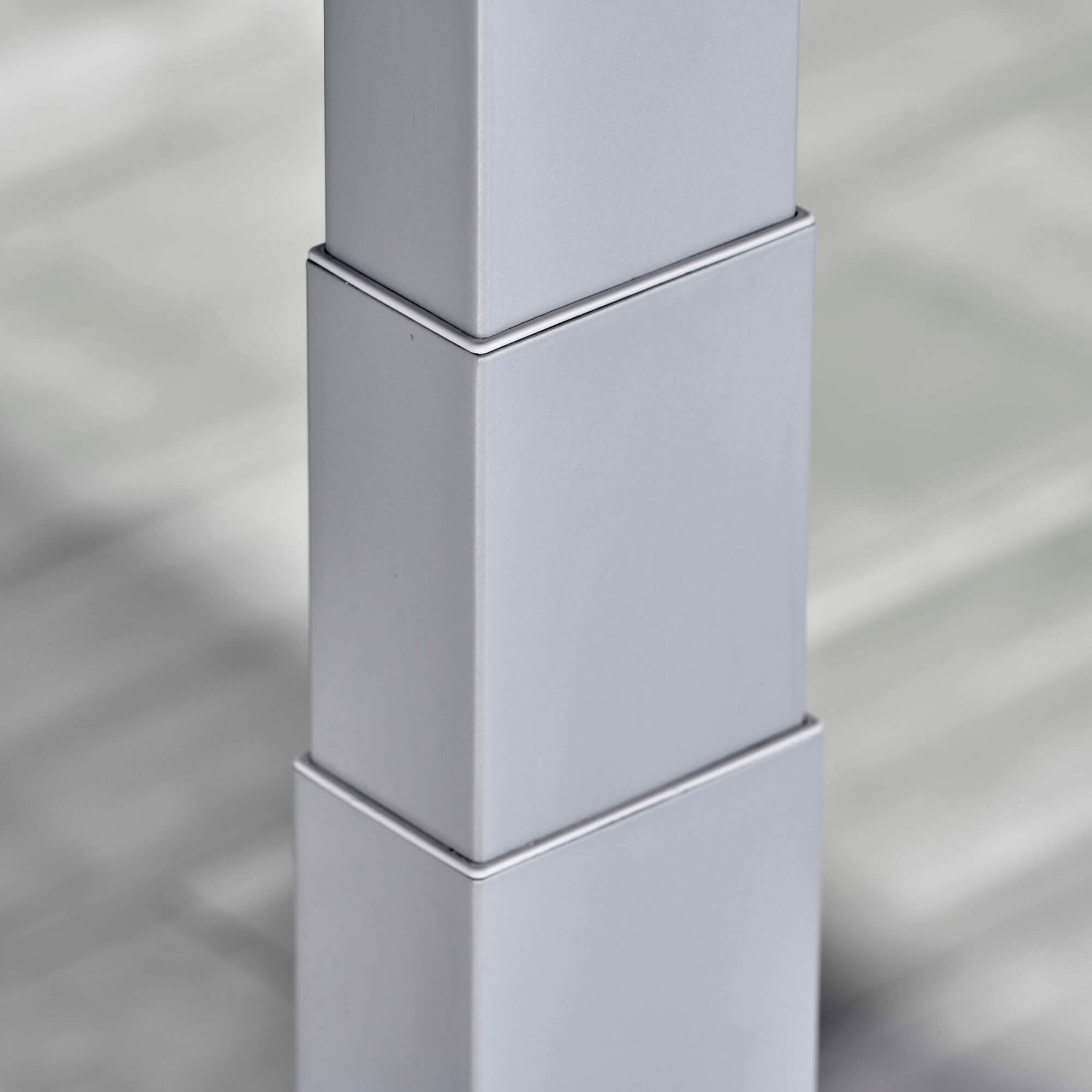 Elektrisch höhenverstellbarer Schreibtisch LIFT.UP Basic 2 - 180x80 cm mit Speicherfunktion