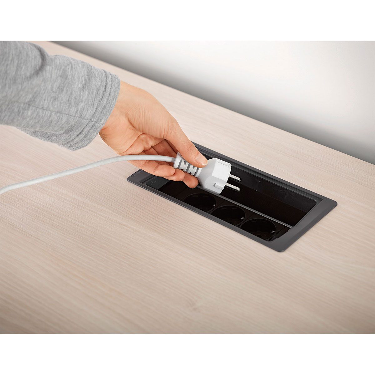 Steelcase OLOGY elektrisch höhenverstellbarer Schreibtisch, 650 - 1.250 mm Höhe