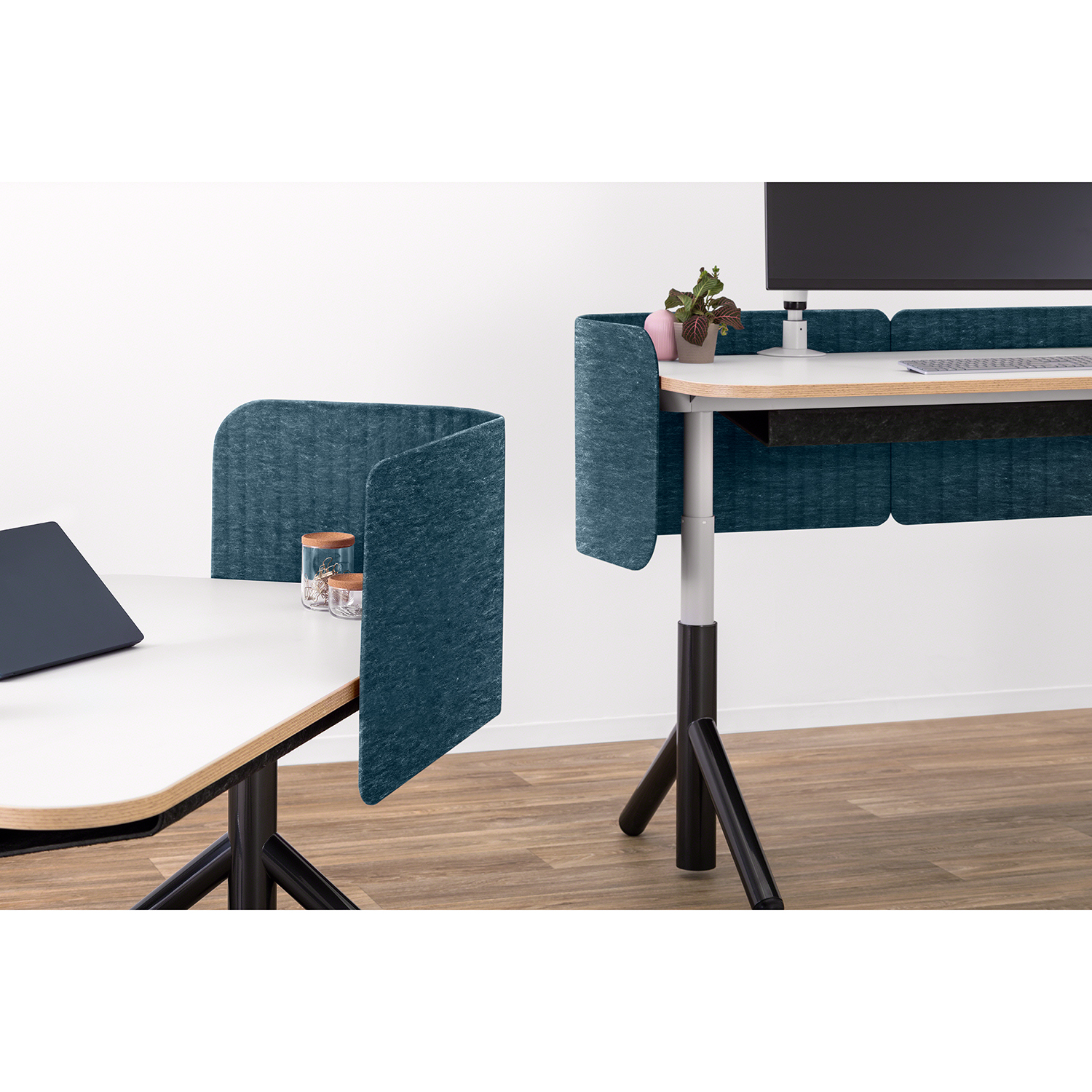 Steelcase FLEX COLLECTION elektrisch höhenverstellbarer Schreibtisch 720 - 1.200 mm