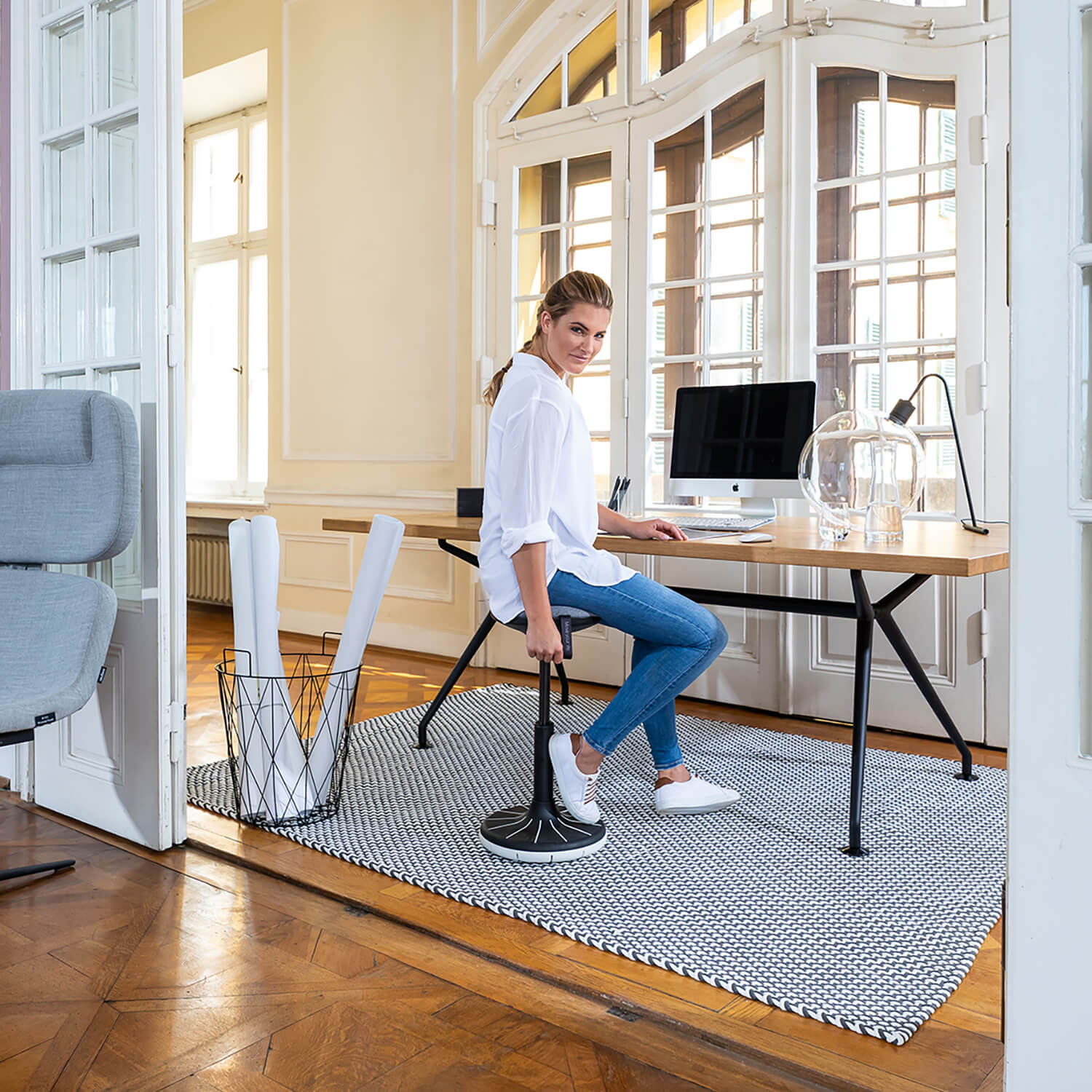 Wagner Living W3 Stehhocker und Sitzhocker mit dynamischer Fußsohle