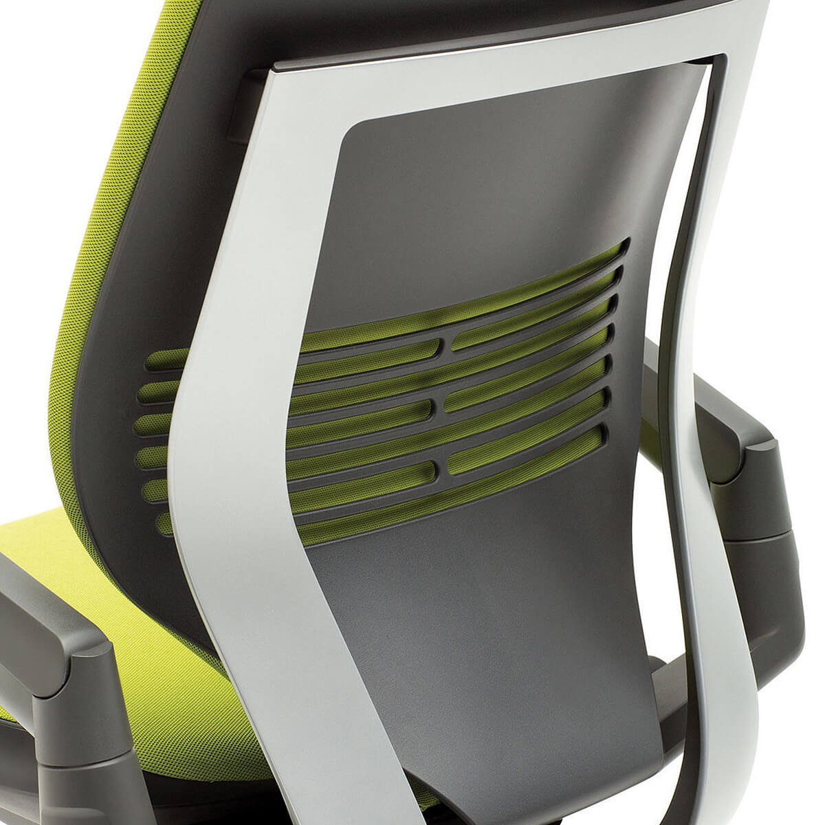 Steelcase GESTURE Arbeitsstuhl mit Kopfstütze und Stofftop