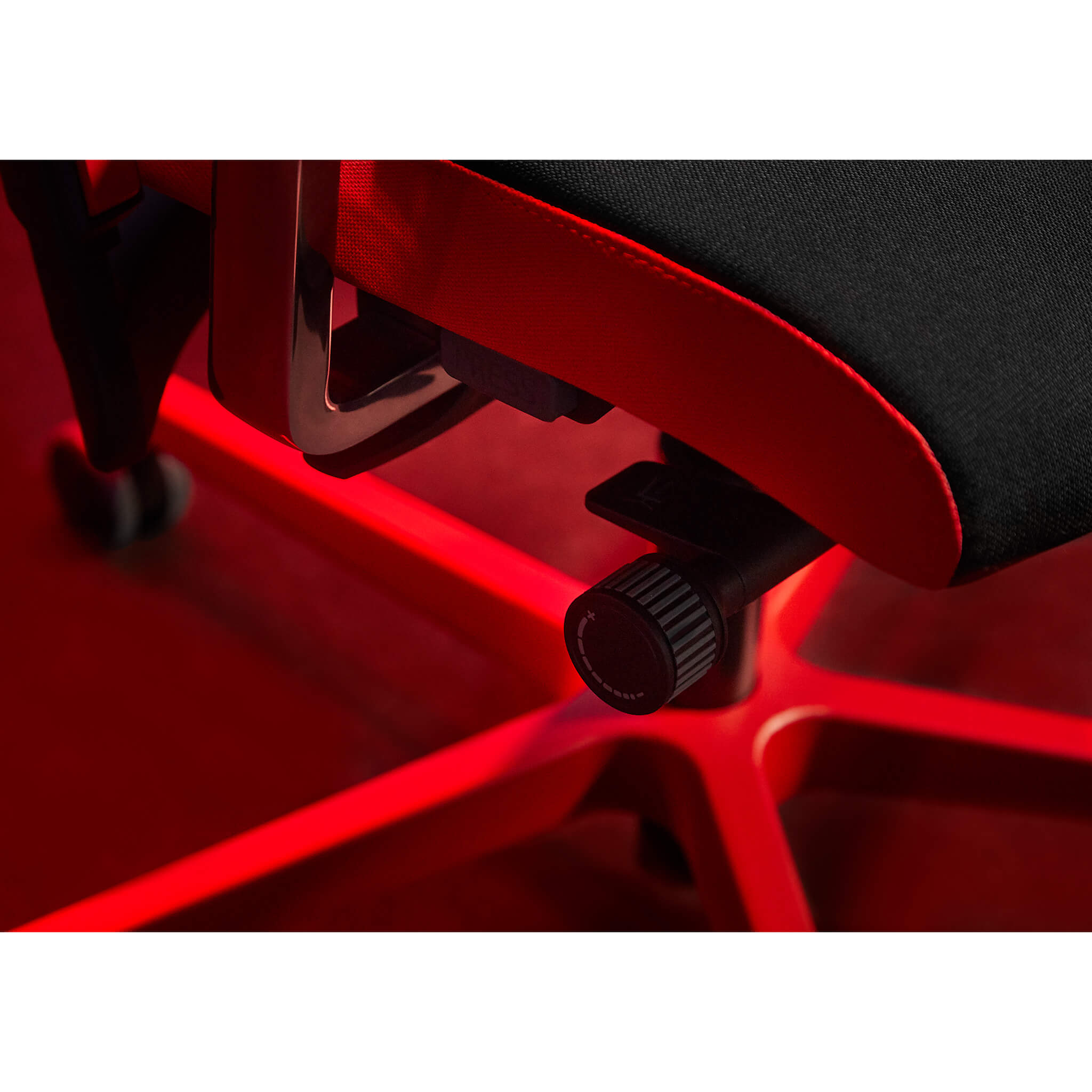 Nowy Styl XiliumG Gamingstuhl in rot mit zweigeteilter Rückenlehne Duo Back