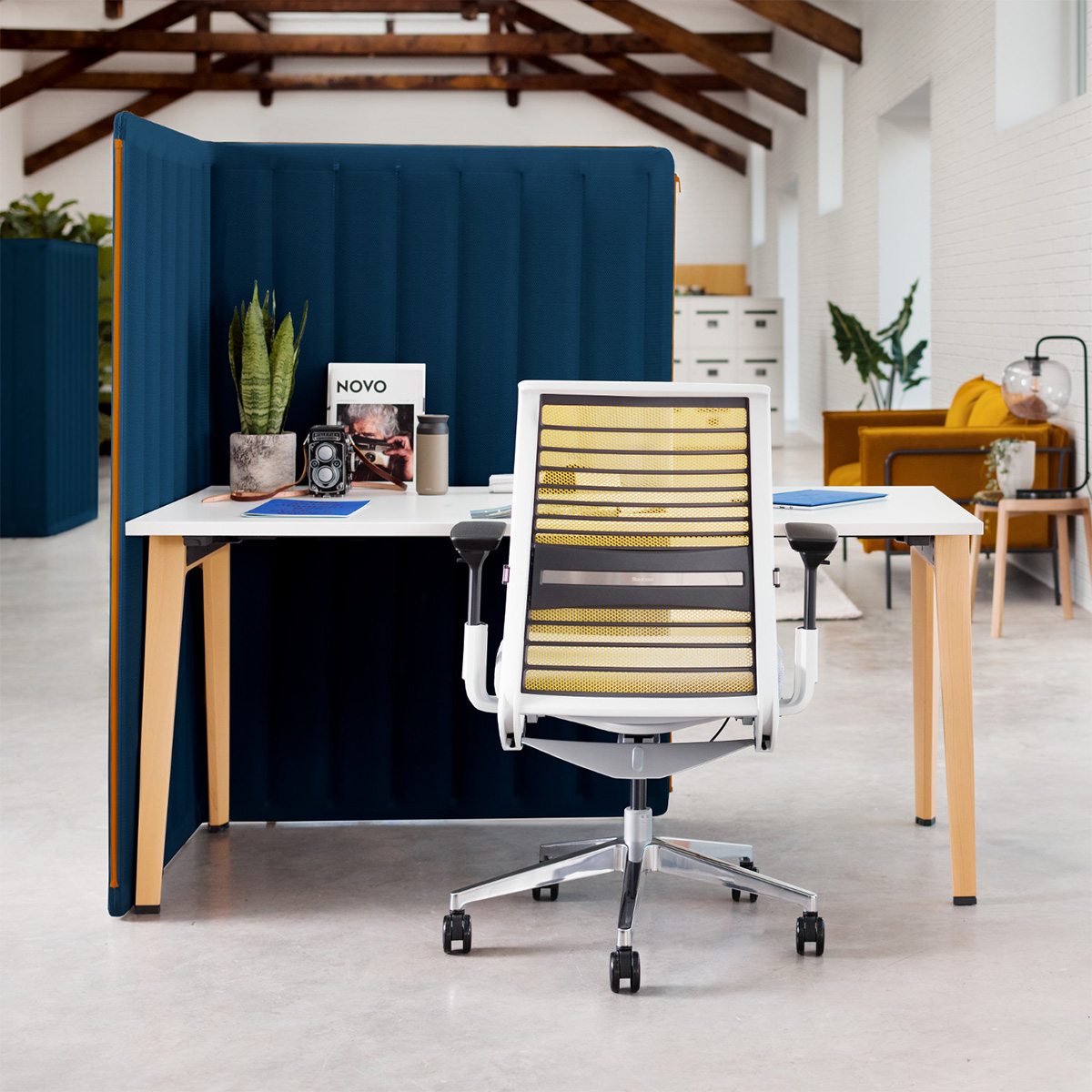 Steelcase THINK ergonomischer Arbeitsstuhl, Rücken und Sitz gepolstert